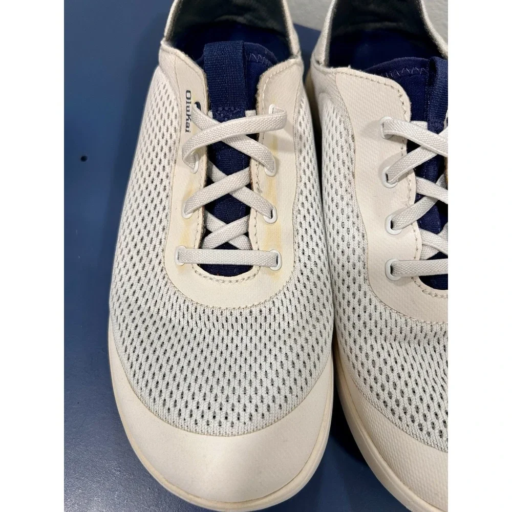 OluKai Moku Pae White Mesh Boat Shoes Sneakers Mens 9 See pics Fold Drop In Heel